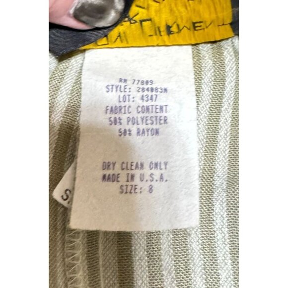 Vtg Pin Striped Short Suit  Sz M Padded Shoulders Pockets Toni Garment CC Magic - Picture 9 of 10